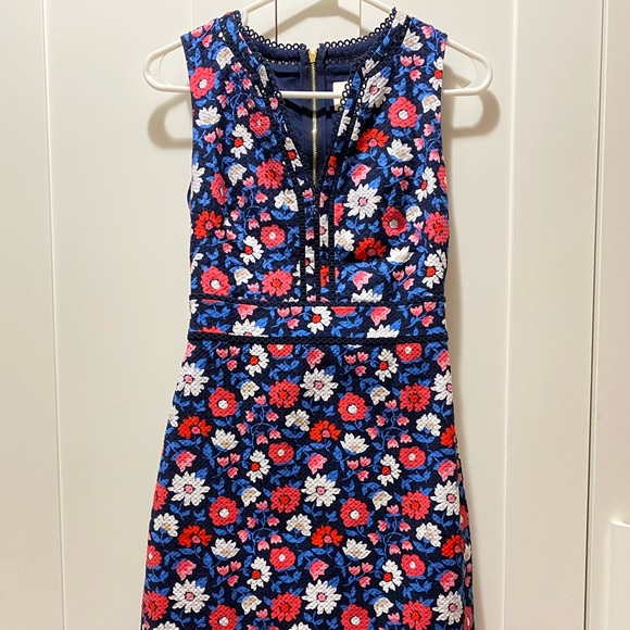 kate spade Dresses & Skirts - Kate Spade Size 0Jacquard Sheath Daisy Dress
